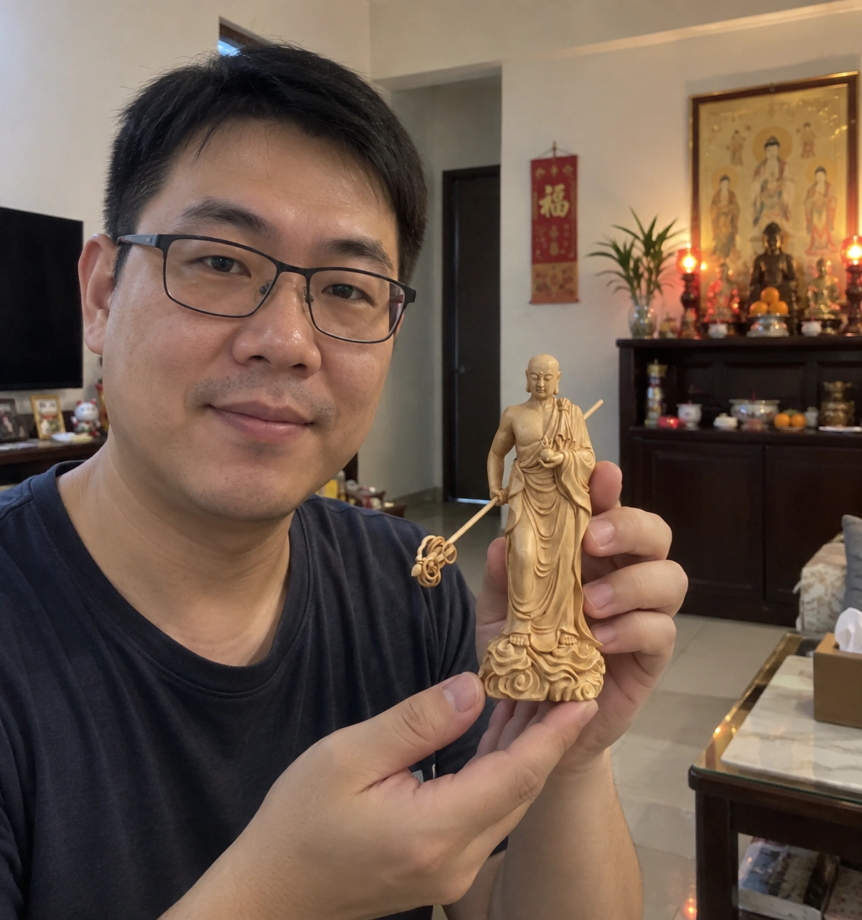 Ksitigarbha Dizang Wang Statue – Hand-Carved Boxwood, 15 cm held in a home
