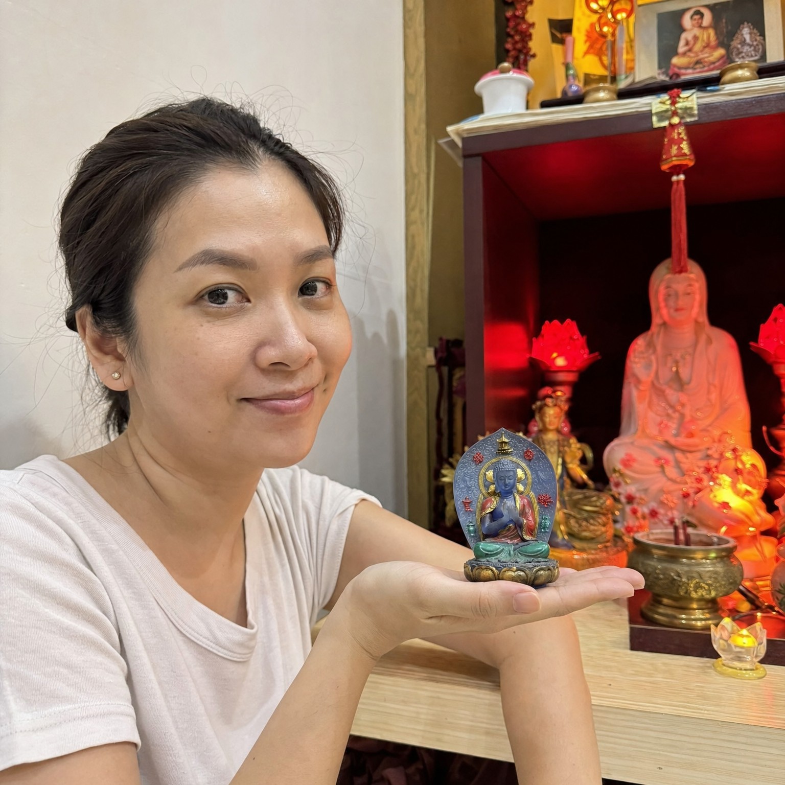 八吉祥坐佛生活照
